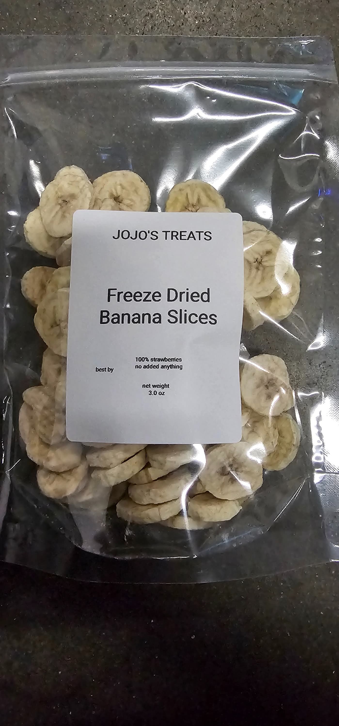 Freeze dried banana slices