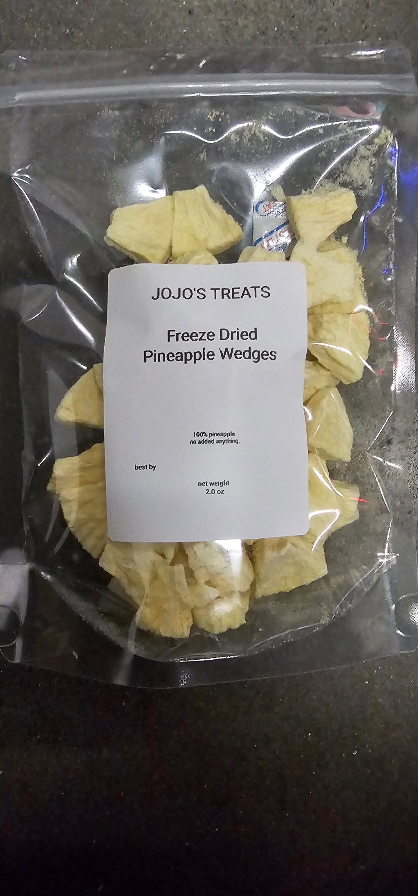Freeze dried pineapple